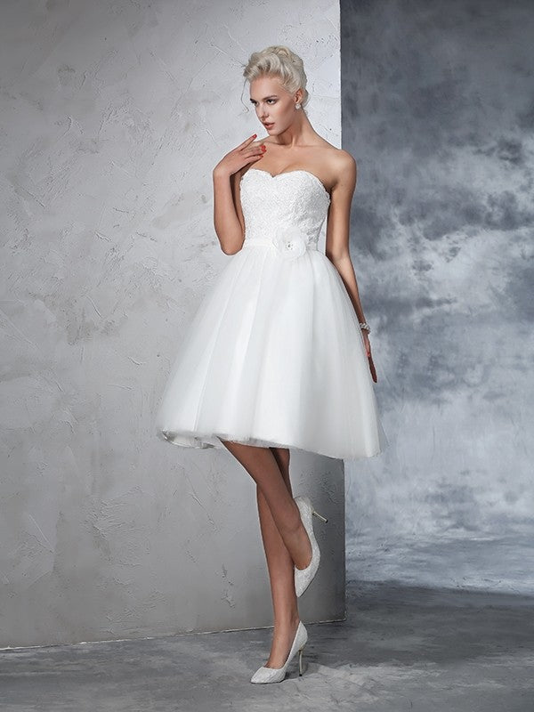 A-Line/Princess Sweetheart Hand-made Flower Sleeveless Short Net Wedding Dresses CICIP0006693