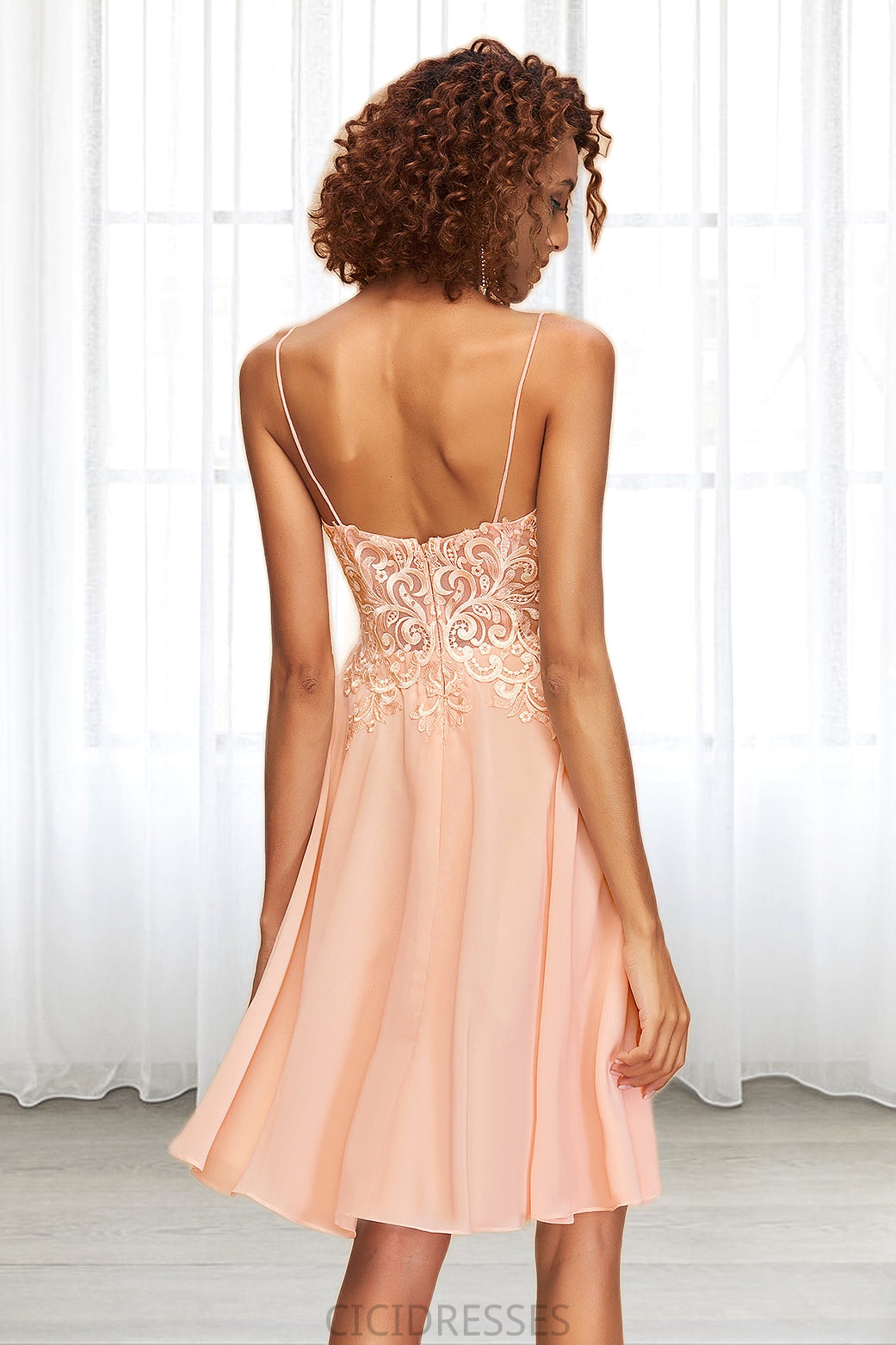 Yareli A-line V-Neck Knee-Length Chiffon Lace Homecoming Dress CIC8P0020527