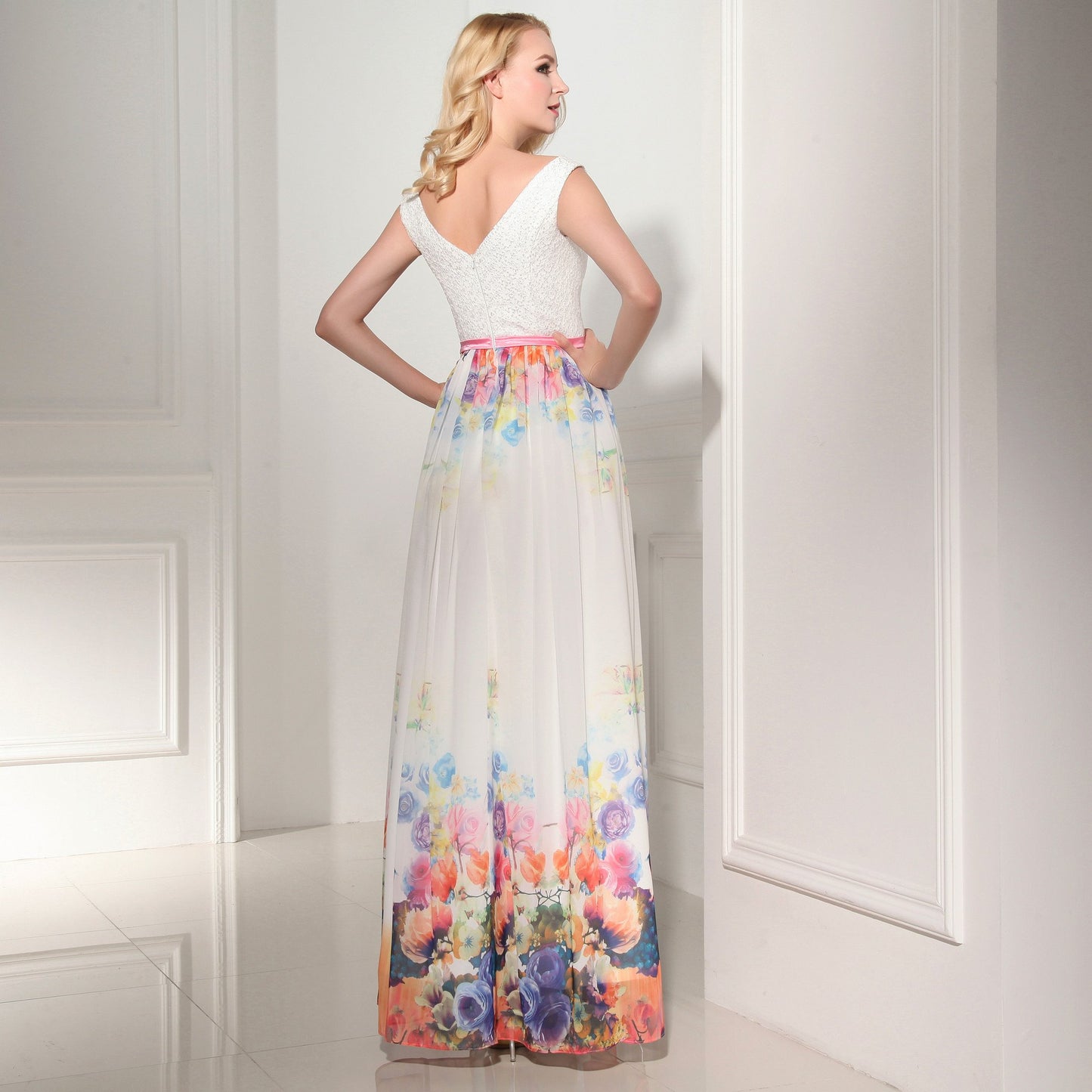 New Arrival Charming Long Printing V-Neck Prom Dress 05