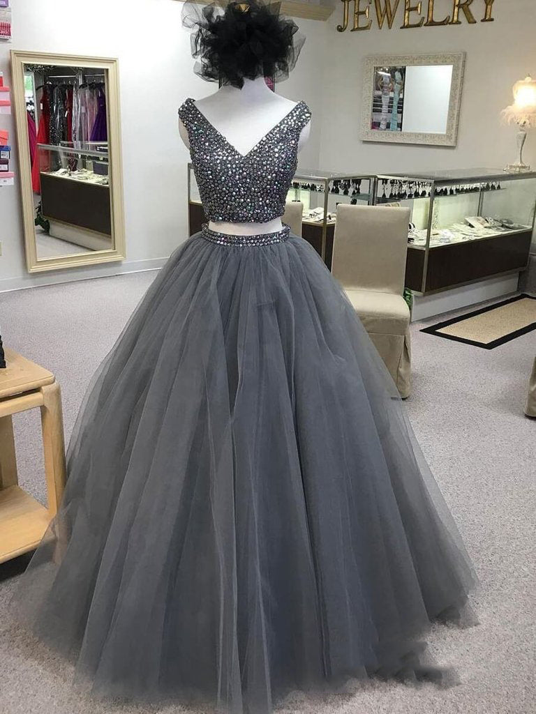 2024 Modern Two Pieces Ball Gown V Neck Sleeveless Beaded Tulle Prom Dresses