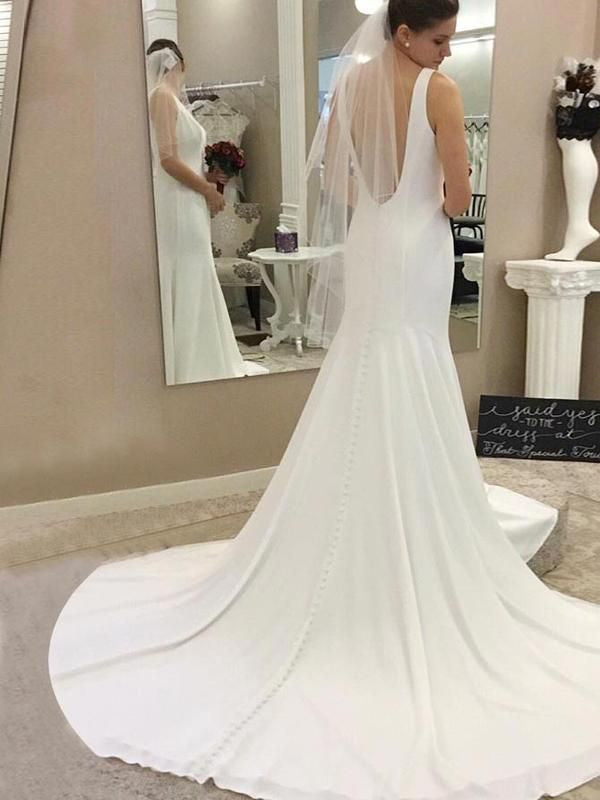 2024 Mermaid Wedding Dresses V-Neck Chiffon Backless Long Beach Bridal Gowns