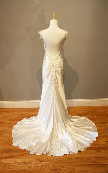 2024 Elegant Wedding Dresses Sheath Sweetheart Elastic Satin Sweetheart Backless Bridal Gowns