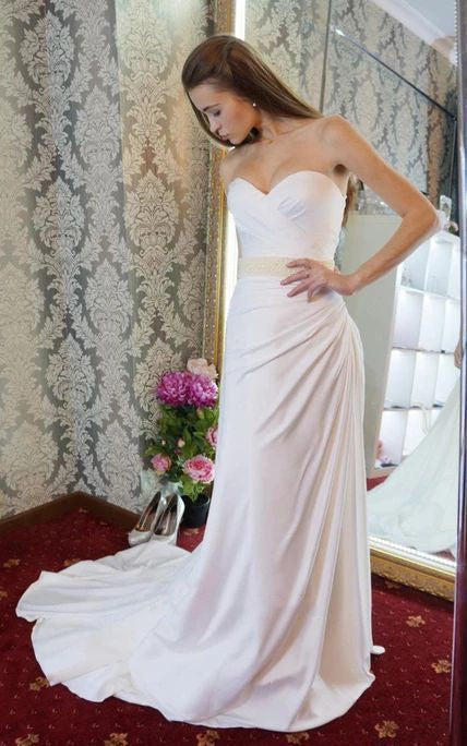 2024 Cheap Wedding Dresses Sheath Pleated Satin Sweetheart Lace Up Back Belt Bridal Gowns