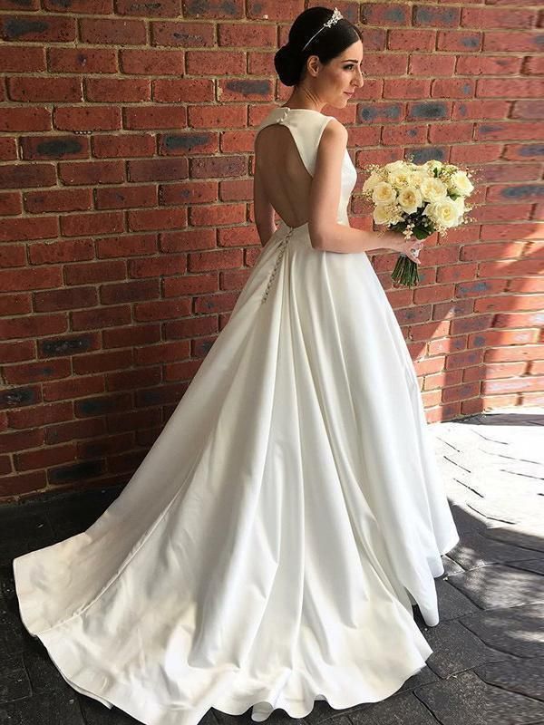 2024 Classic Wedding Dresses Princess A-Line Satin Backless V-Neck Cheap Long Bridal Gowns