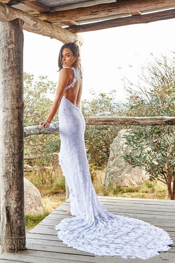 2024 Sheath New Arrival Wedding Dresses White Side Slit Lace Backless Halter Beach Bridal Gowns