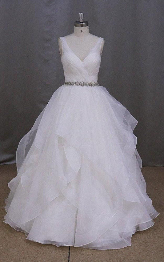 2024 Cheap Wedding Dresses V-Neck Lace Up Back Organza Ball Gown Bridal Gowns
