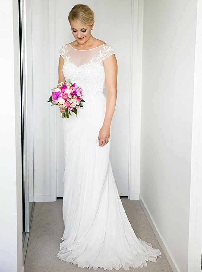 2024 Elegant Wedding Dresses A-Line Chiffon Capped Sleeves Lace Beach