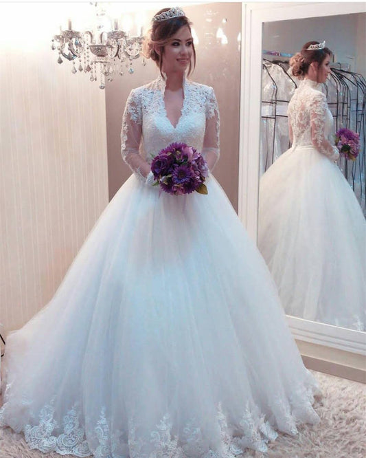 2024 Classic Wedding Dresses Long Sleeves High Neck Lace Ball Gown