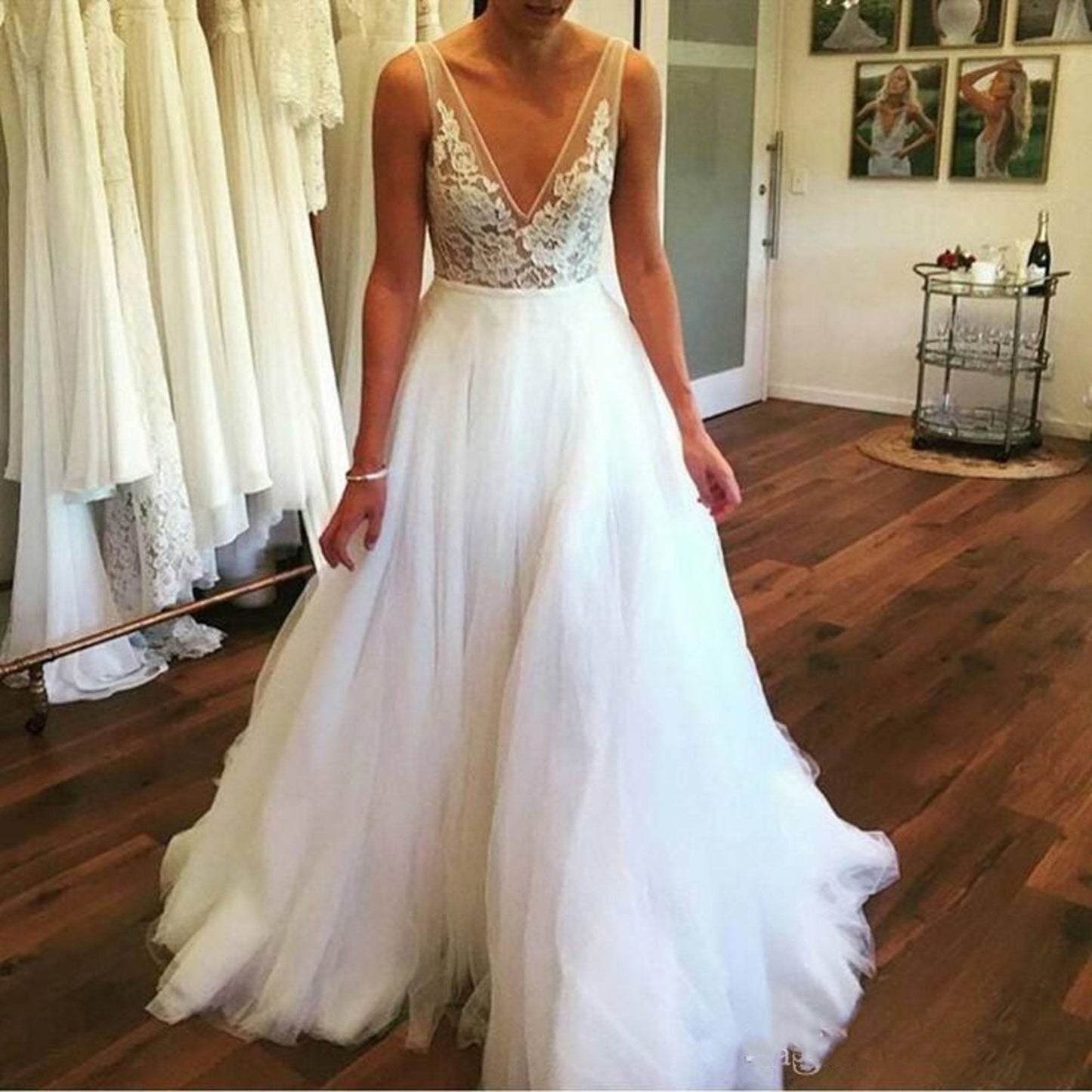 2024 Wedding Dresses A-Line V-Neck Lace Tulle Cheap Beach