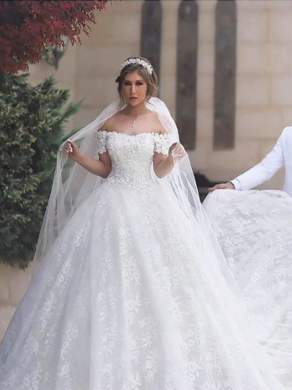 Off Shoulder Lace Up Back White Capped Sleeves 2024 Sweetheart Long Lace Ball Gown Wedding Dresses
