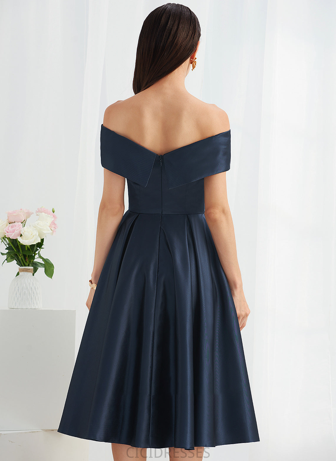 Neckline Embellishment Silhouette Knee-Length Fabric Off-the-Shoulder Pockets Length A-Line Kirsten Floor Length V-Neck Bridesmaid Dresses