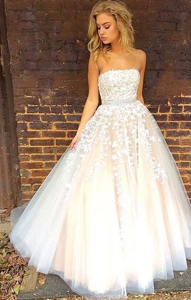 2024 Cheap Princess/A-Line Tulle Strapless Champagne Prom Dresses