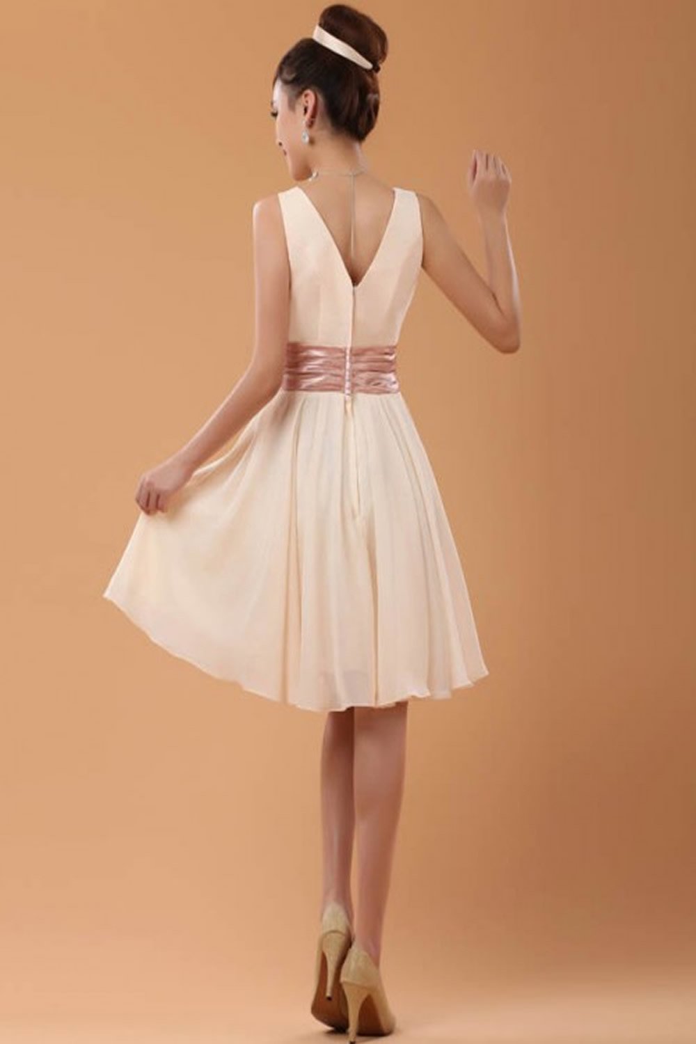Charming V-Neck Short Prom Dress Homecoming Dress E31