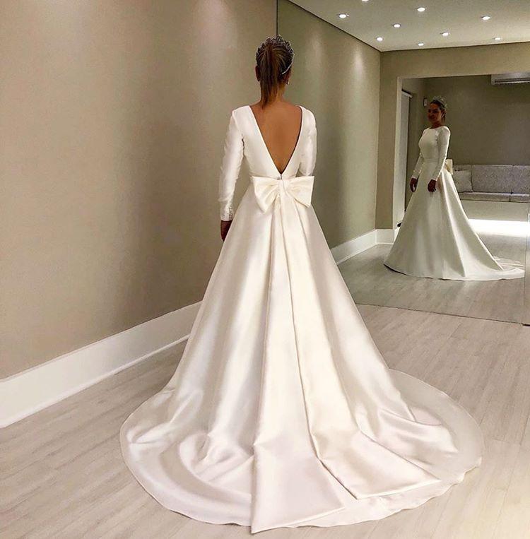 Vintage Long Sleeves Ivory Backless Simple Style Wedding Dresses With Bowknot Y0021