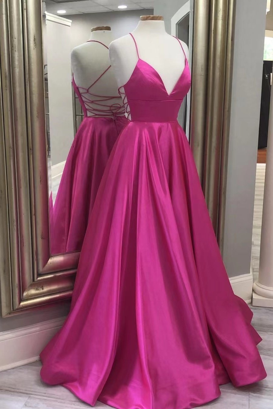 Pretty A-line Backless Long Floor Length Prom Dresses Party Gowns Y0189