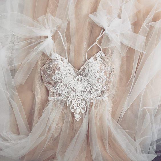 Popular V Neck Formal A Line Tulle Bridal Gown Long Beach Wedding Dresses Prom Dresses CD12474