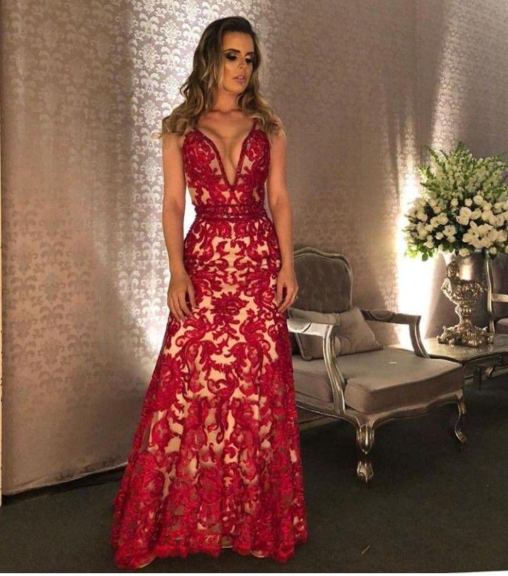 Elegant Straps Lace Appliques Prom Dress CD18911