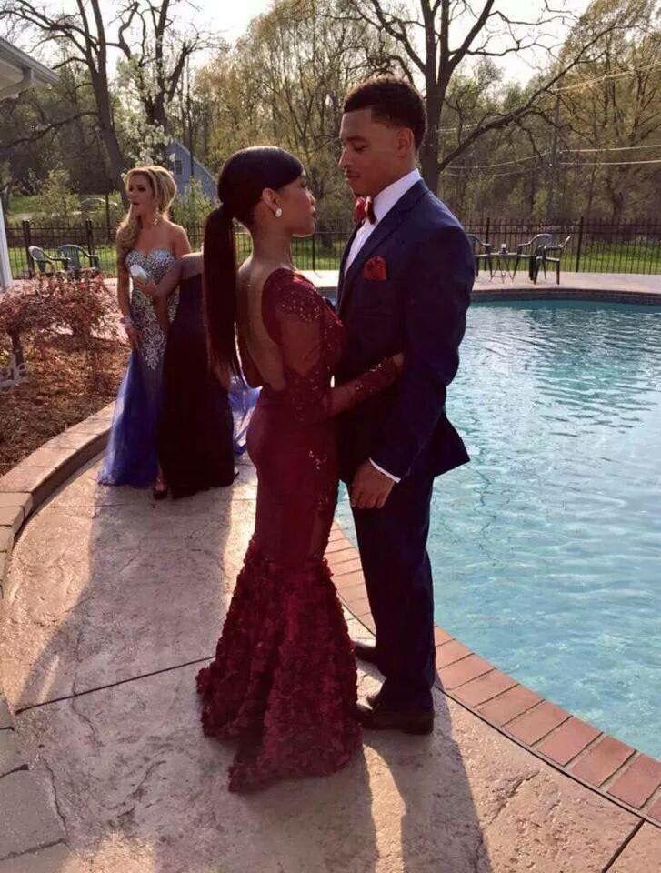 prom photos, prom couples, burgundy long prom dress CD23643