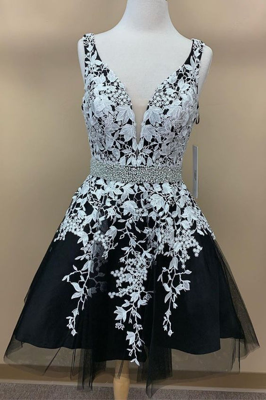 2024 Short HOmecoming Dresses, Black and White Lace Homecoming Dresses Party Dresses CD2376