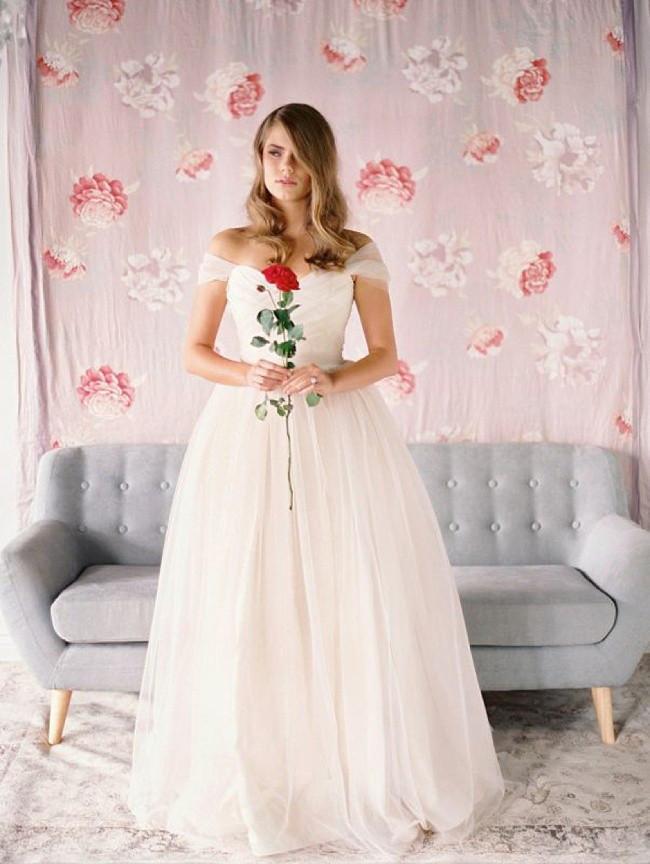Simple Beach Wedding Dresses,A-Line Off-Shoulder Tulle Bridal Dress,Long Prom Dress,N106