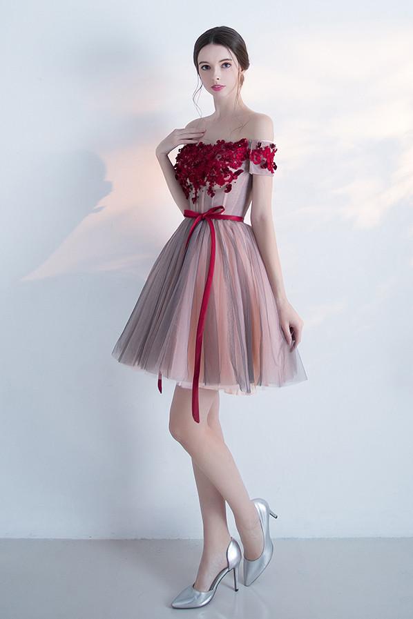 Off-the-shoulder Cocktail Dresses,Homecoming Dress With Red Appliques,Sexy Graduation Dress,Short Prom Dress,A-line Mini Dress With Belt