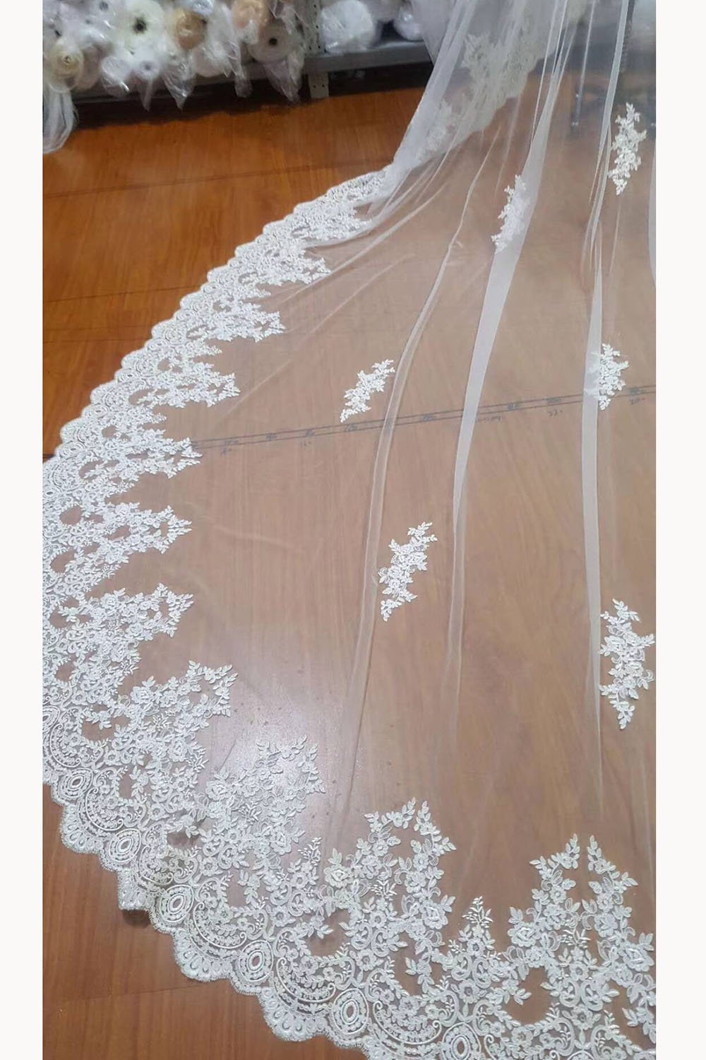 One Layer Tulle Bridal Veils with Lace Applique Edge, Ivory Wedding Veils V036
