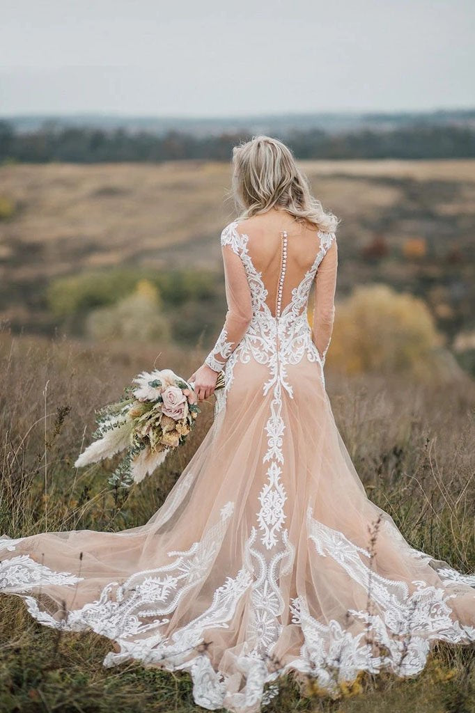 Elegant Long Sleeves Boho Wedding Dress with Lace Appliques N2527