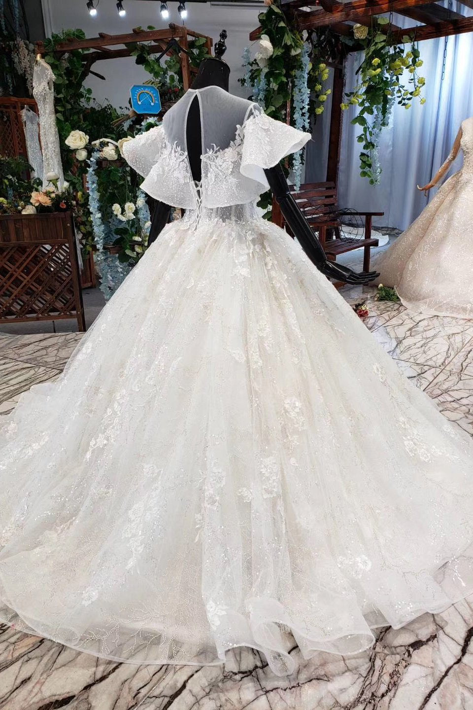 Gorgeous Ball Gown Big Wedding Dresses, Princess Bridal Dress with Sleeves N1969