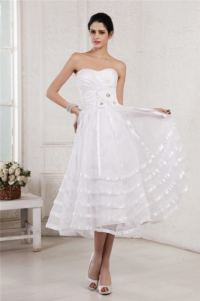 A-Line/Princess Strapless Sleeveless Hand-Made Flower Pleats Short Organza Taffeta Wedding Dresses CICIP0006910