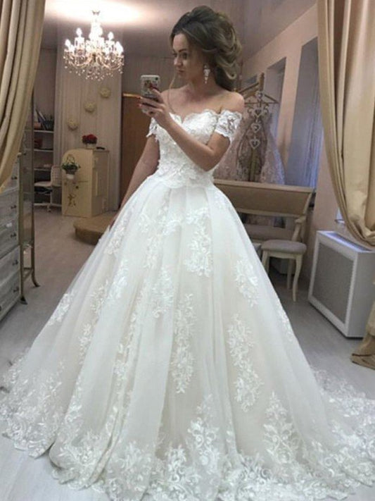 A-Line/Princess Off-the-Shoulder Sleeveless Sweep/Brush Train Applique Tulle Wedding Dresses CICIP0006294
