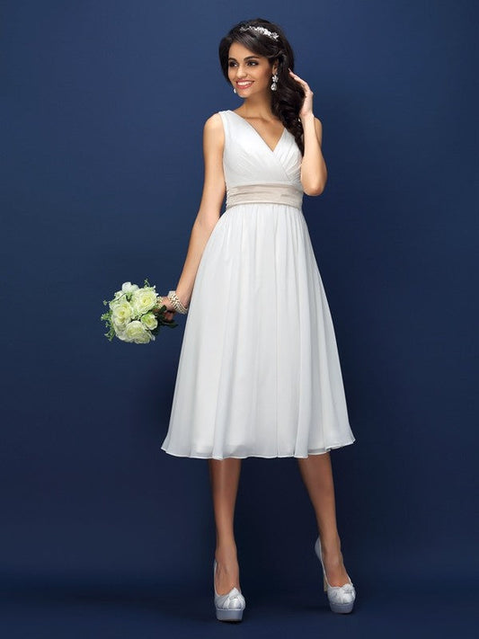 A-Line/Princess V-neck Pleats Sleeveless Short Chiffon Bridesmaid Dresses CICIP0005050
