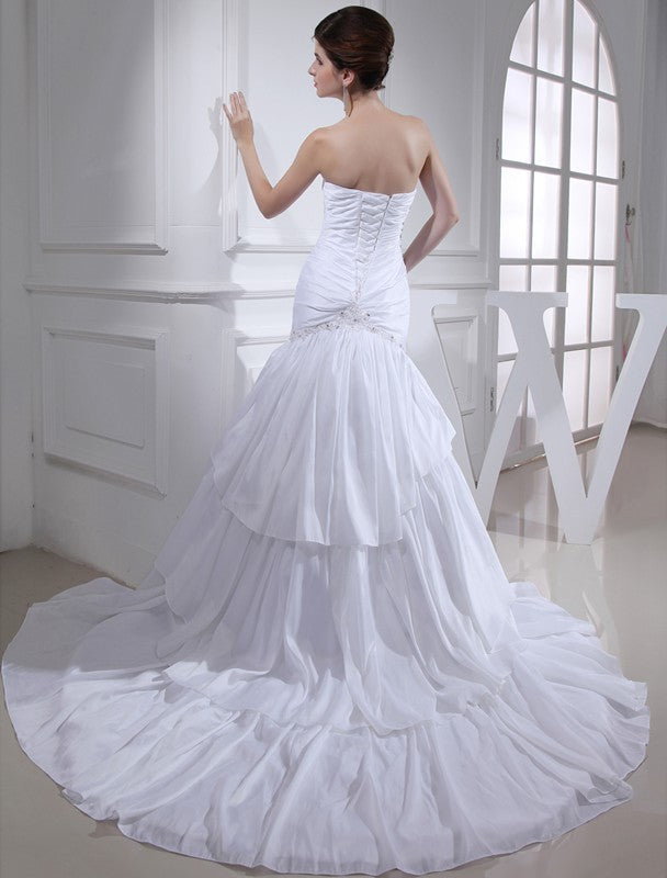 Trumpet/Mermaid Beading Applique Sweetheart Sleeveless Long Taffeta Wedding Dresses CICIP0006959