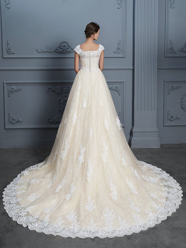 Ball Gown Sweetheart Beading Sleeveless Court Train Lace Wedding Dresses CICIP0006663