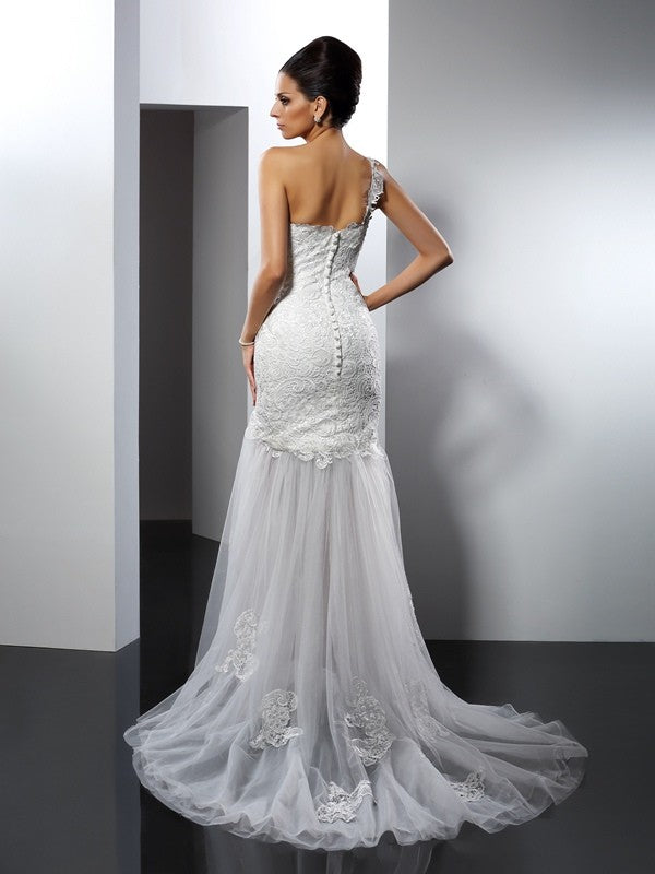 Trumpet/Mermaid One-Shoulder Lace Sleeveless Long Lace Wedding Dresses CICIP0006558