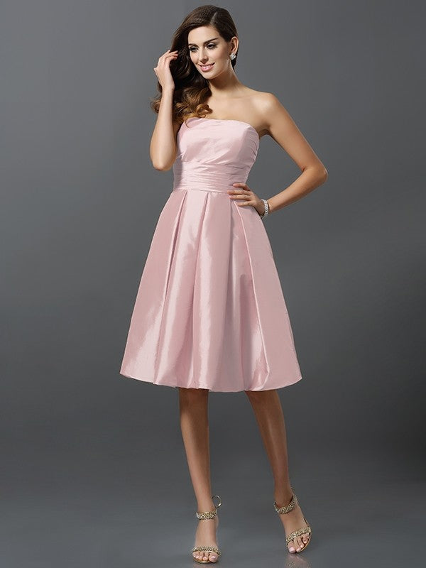 A-Line/Princess Strapless Sleeveless Short Taffeta Bridesmaid Dresses CICIP0005359
