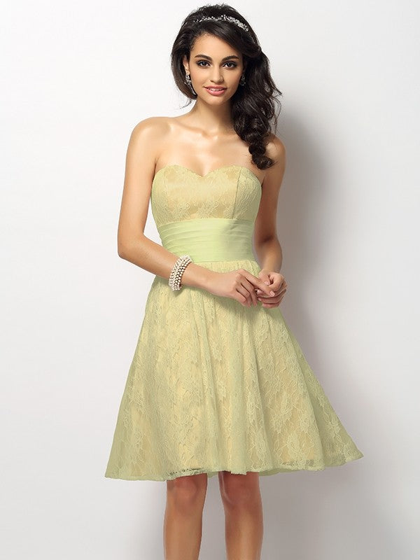 A-Line/Princess Sweetheart Lace Sleeveless Short Satin Bridesmaid Dresses CICIP0005571