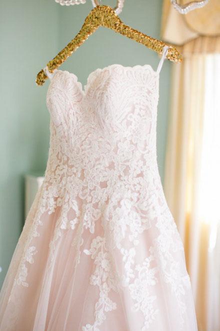 Light Pink Sweetheart Wedding Gown,Tulle Beach Wedding Dress,Lace Appliqued Bridal Dress, N129
