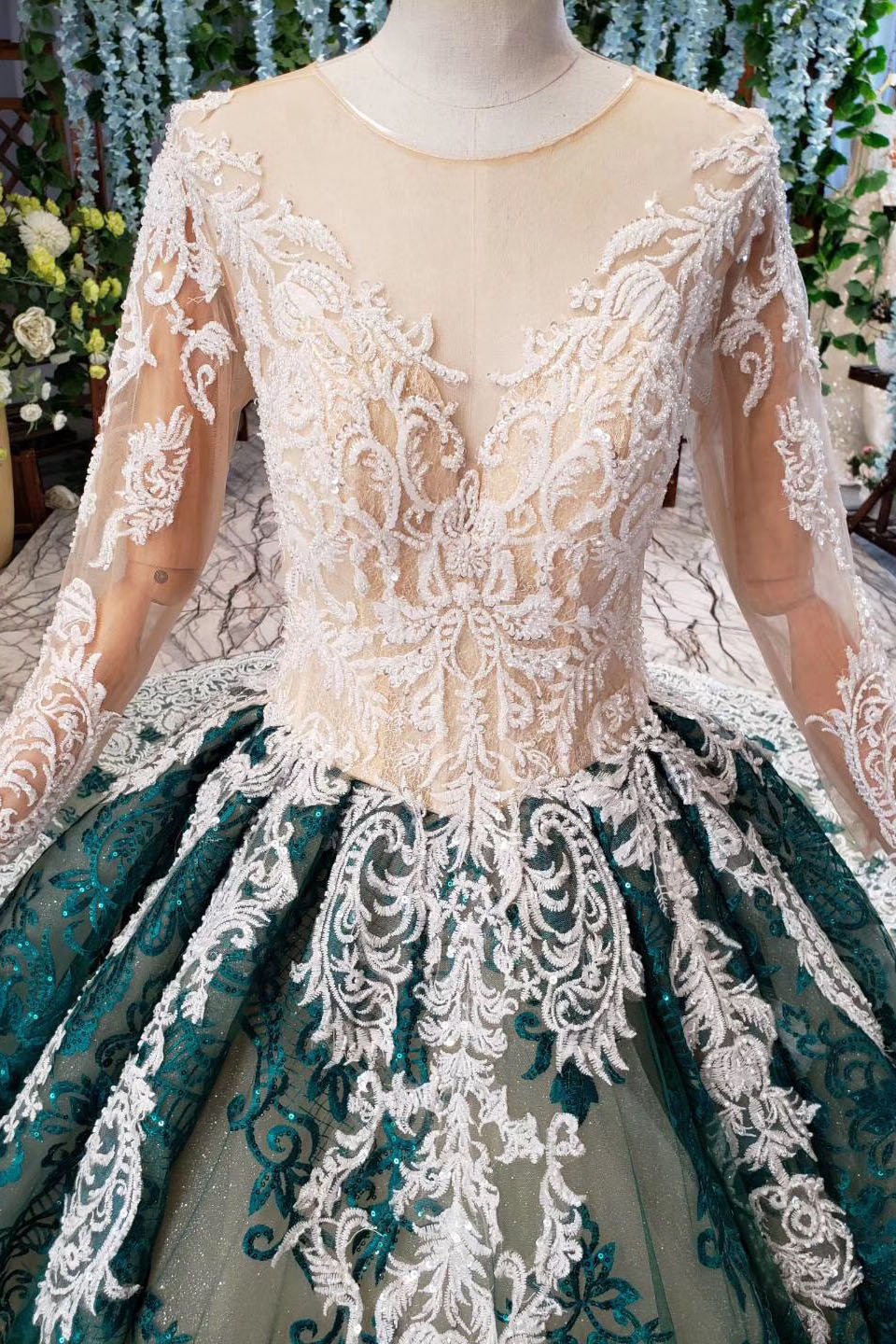 Green Long Sleeves Ball Gown Lace Prom Dress with Appliques, Long Prom Gown N2198